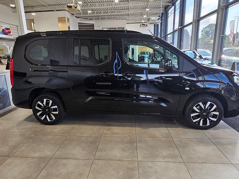 Opel Combo (2026) Elegance Plus XL AT8- 7 míst - fotka 2 z 24