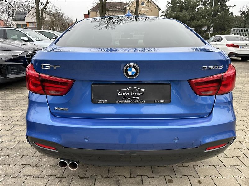 BMW Řada 3 330d GT M-Paket xDrive - fotka 7 z 33