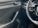 Škoda Octavia 2,0 TDI Combi Ambition Plus - náhled 14