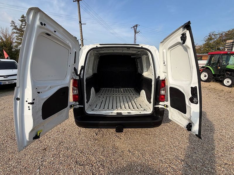 Toyota Ostatní 1.5D-4D 75kW*L2H1*CZ*144tisKM - fotka 5 z 23