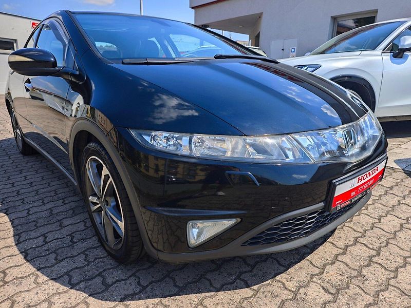 Honda Civic (2007) 1.8 i-VTEC Executive Panorama - fotka 33 z 41