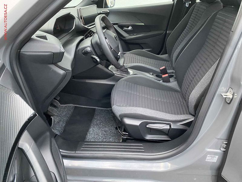 Peugeot 2008 (2024) 1.2 PT, Active, +pneu - fotka 9 z 20