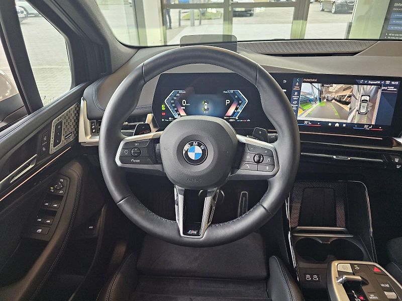 BMW Řada 2 220d Active Tourer - fotka 23 z 36