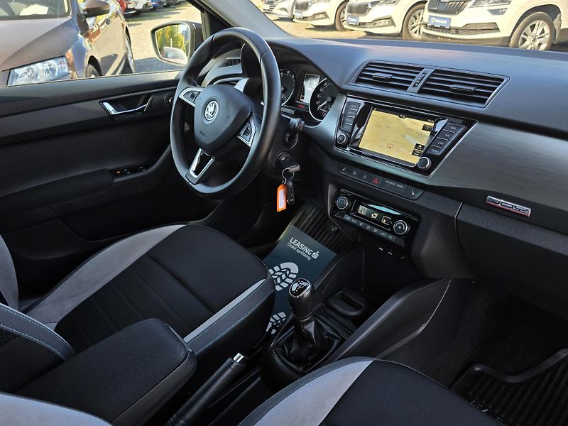 Škoda Fabia 1.2TSI JOY NAVI 1.MajItel - fotka 20 z 26