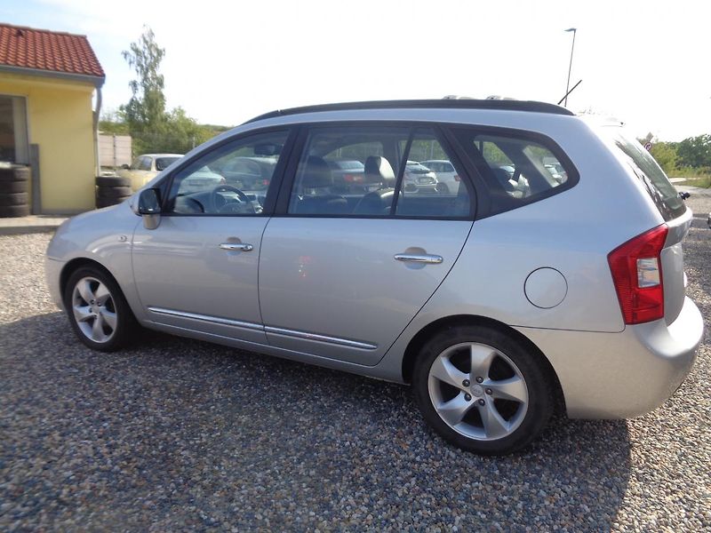 Kia Carens 2,0 - fotka 5 z 20