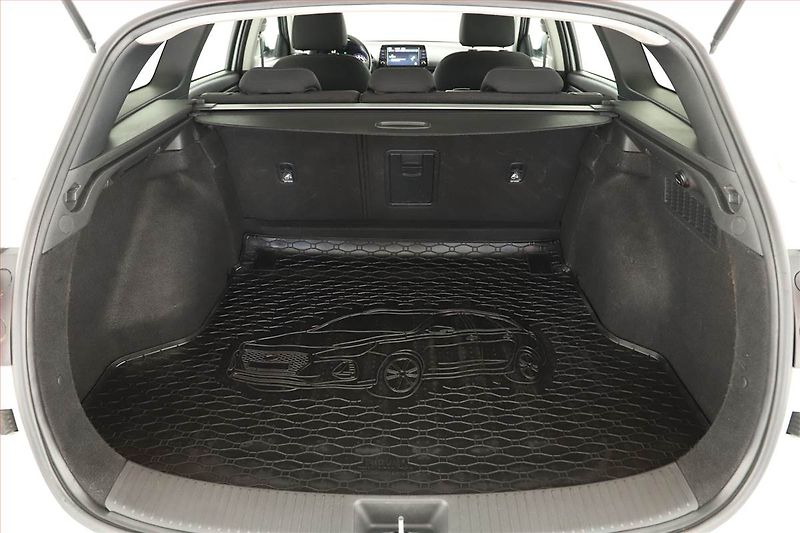 Hyundai i30 (2022) Smart 1.6 CRDi, ČR,1.maj - fotka 14 z 15