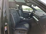 Volkswagen Touareg TDI 210kW R-Line Pano NezT HuD - náhled 18