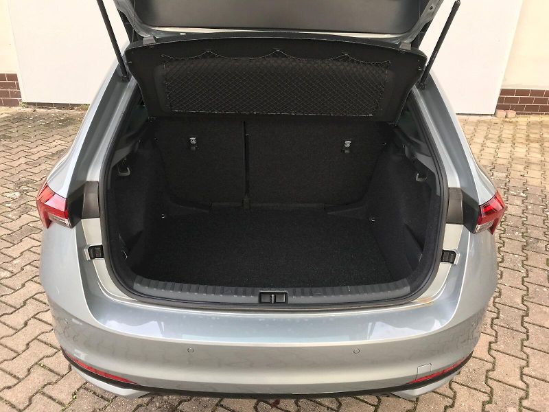 Škoda Scala (2026) MONTE CARLO 1,0 TSI DSG - fotka 26 z 29