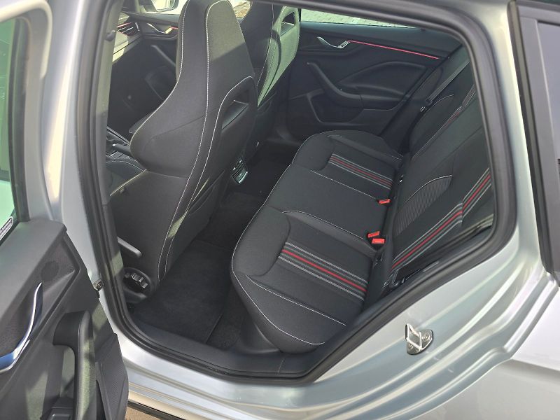 Škoda Kamiq (2024) 1,0TSI 85KW DSG MONTE CARLO - fotka 24 z 33