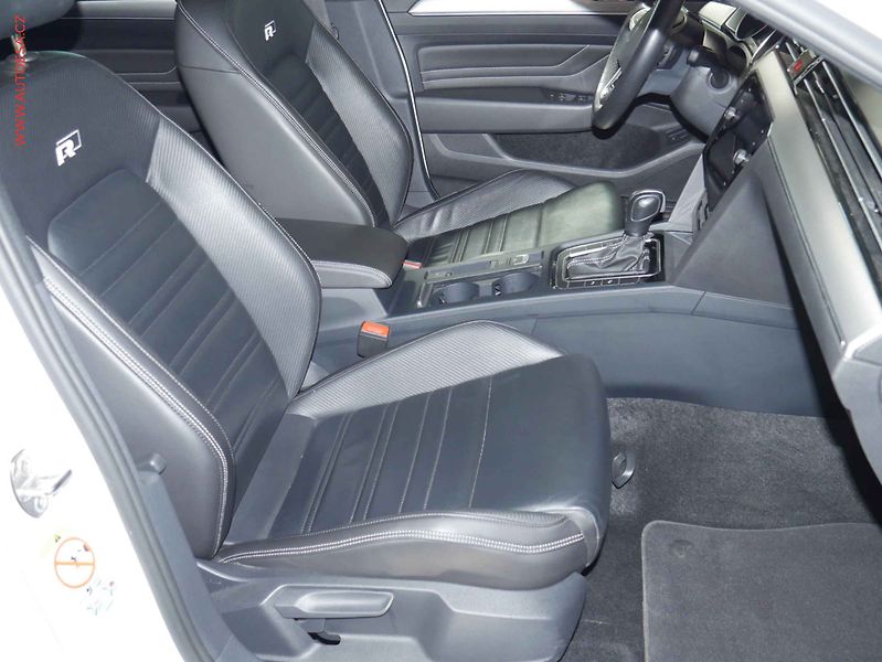 Volkswagen Passat (2023) 2.0TDi, 2.maj,ČR, R-Line - fotka 12 z 25