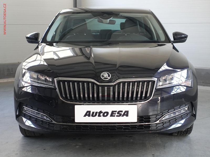 Škoda Superb (2021) 1.5 TSi, 2.maj,ČR, Style - fotka 2 z 28
