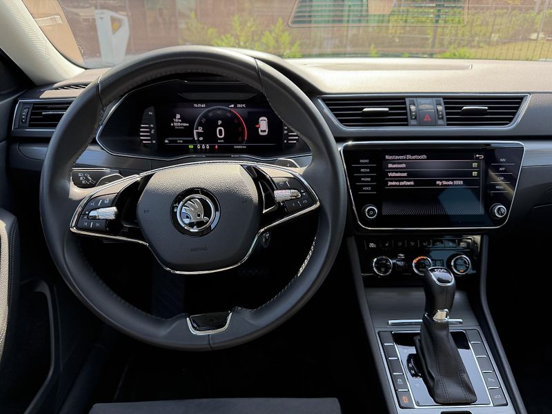 Škoda Superb (2022) 2.0 TDi 110 kw/STYLE/DPH - fotka 14 z 21