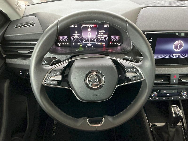Škoda Scala (2024) 1.0 TSI DSG Top Selection - fotka 21 z 32