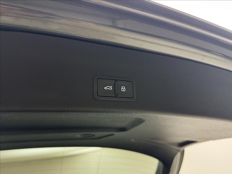 Audi S6 3,0 55TDi 257kW ACC AIR Q TZ - fotka 49 z 50