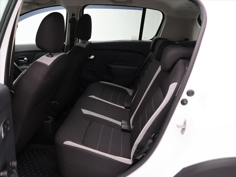 Dacia Sandero 1,0 TCe LPG Stepway Open CZ - fotka 14 z 33