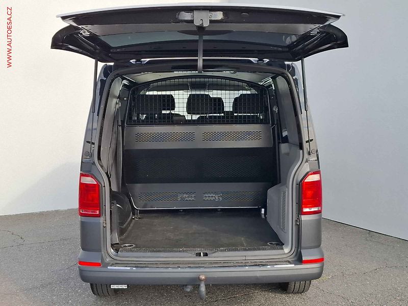 Volkswagen Transporter (2016) 2.0TDi T6, 110kW, TZ - fotka 8 z 17