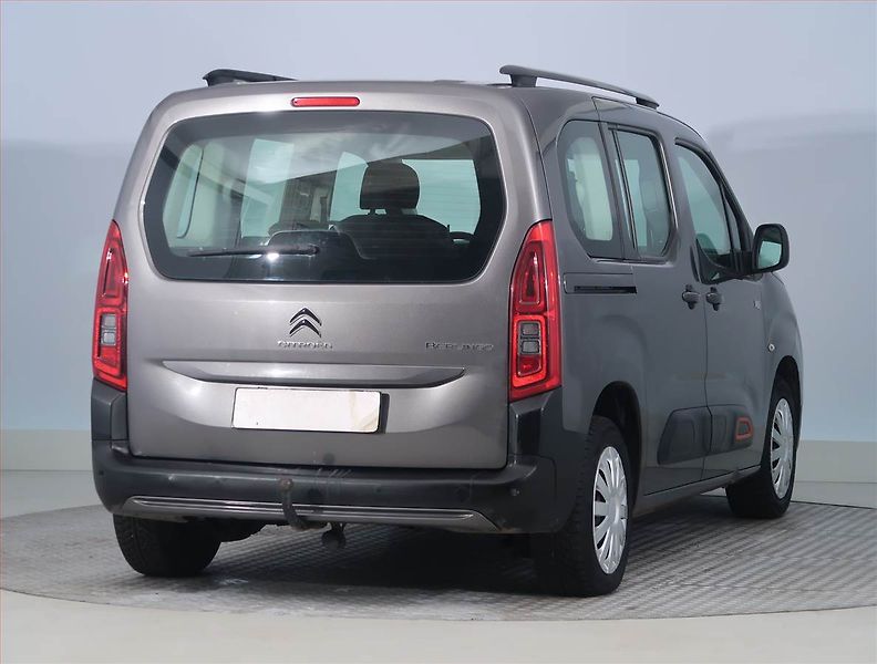 Citroën Berlingo (2019) Feel 1.5 BlueHDi, 5Míst, ČR - fotka 5 z 17