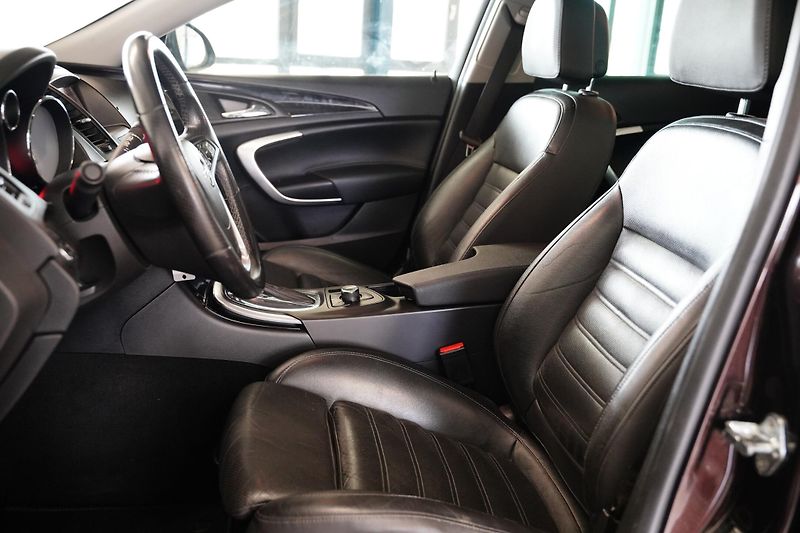 Opel Insignia - fotka 11 z 22