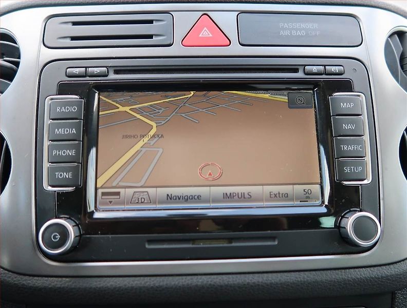 Volkswagen Tiguan (2008) 2.0 TDI, 4X4, Navi, Tempomat - fotka 16 z 23