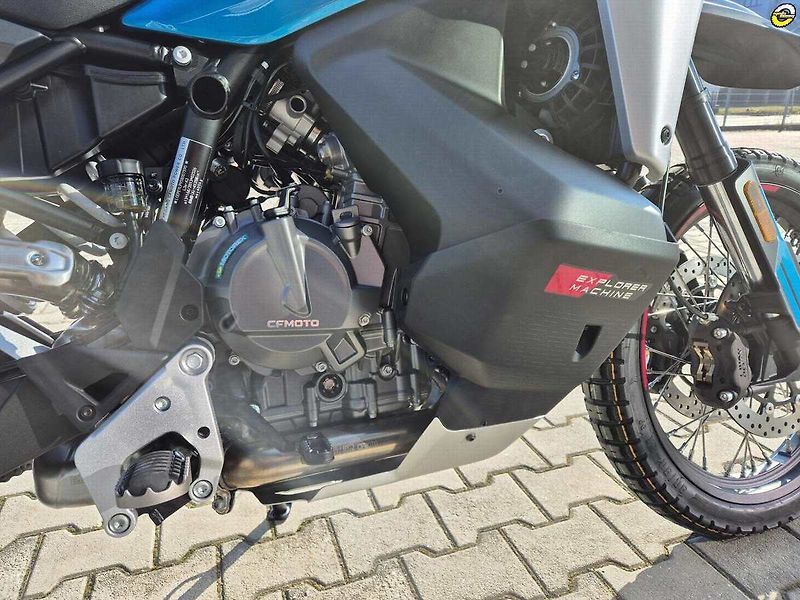 CFMOTO 800 MT (2026) X - fotka 11 z 20