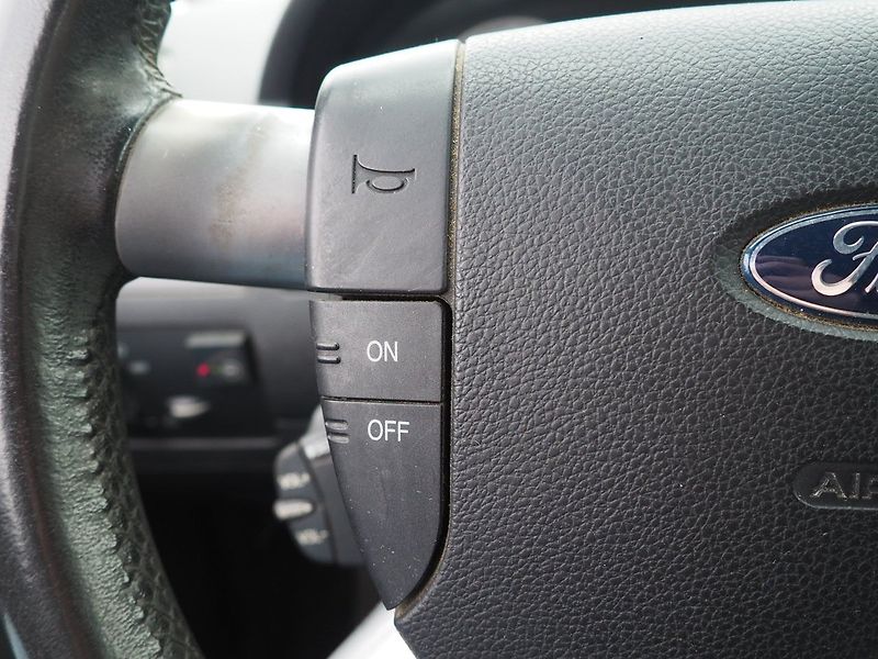 Ford Mondeo (2004) ST 3.0 V6 166 kW, LPG - fotka 23 z 35