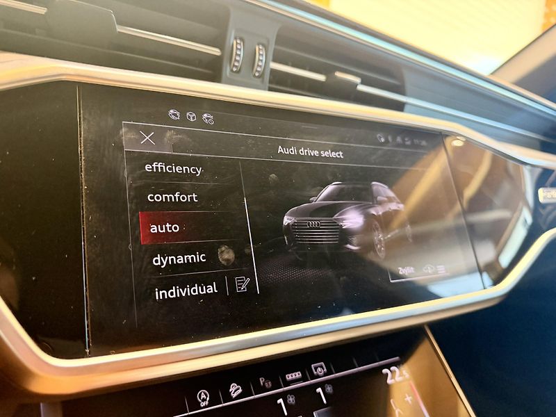 Audi A6 50 TDi quattro Tiptronic - fotka 14 z 37