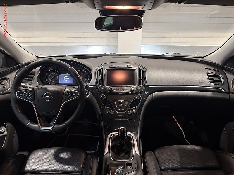 Opel Insignia (2014) 2.0CDTi Sport, bixen, kůže - fotka 8 z 17