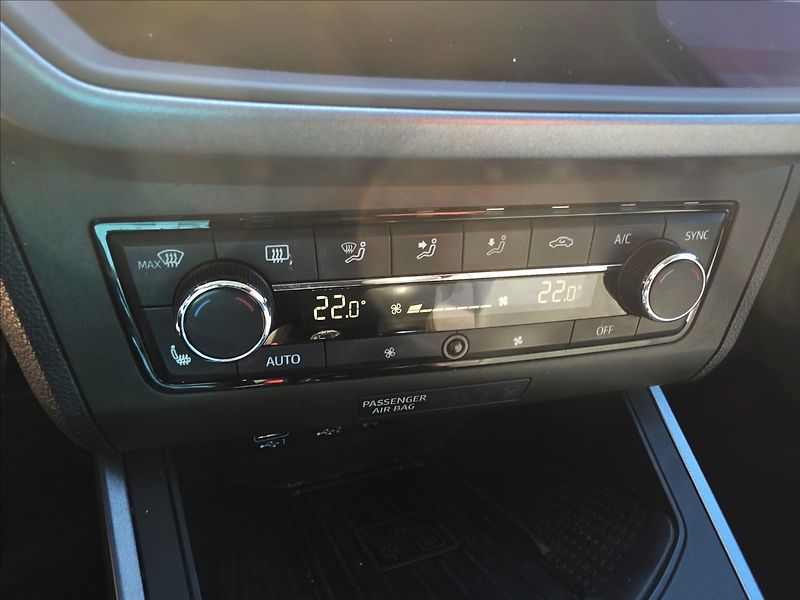 Seat Arona 1,0 TSi 85KW Style NAVI ALU - fotka 19 z 44