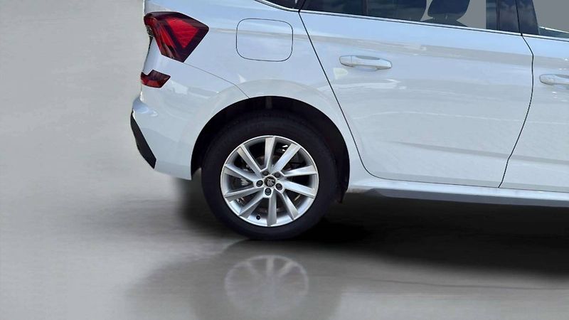 Škoda Kamiq Top Selection 1,0TSI 85kW DSG/ - fotka 23 z 24