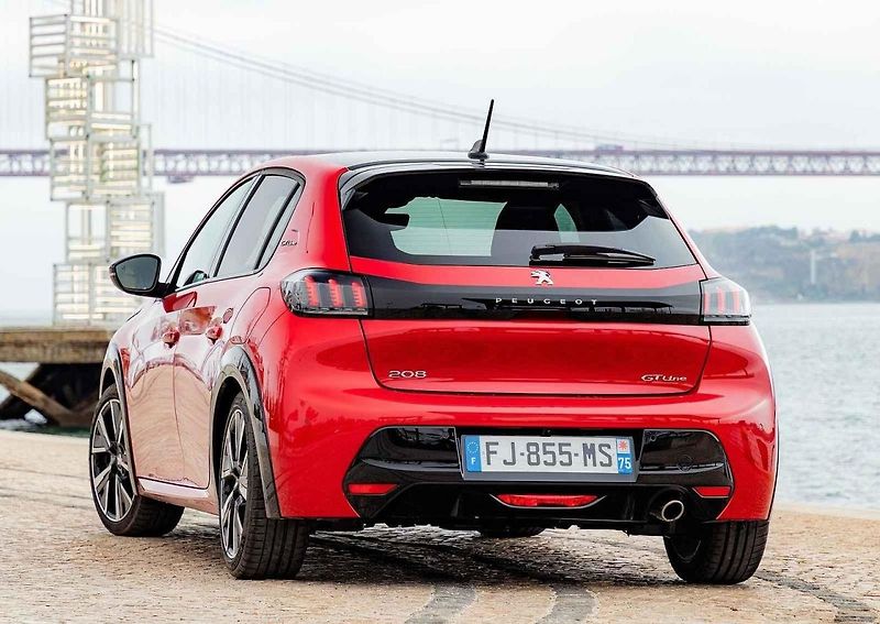 Peugeot 208 - evropské Auto roku