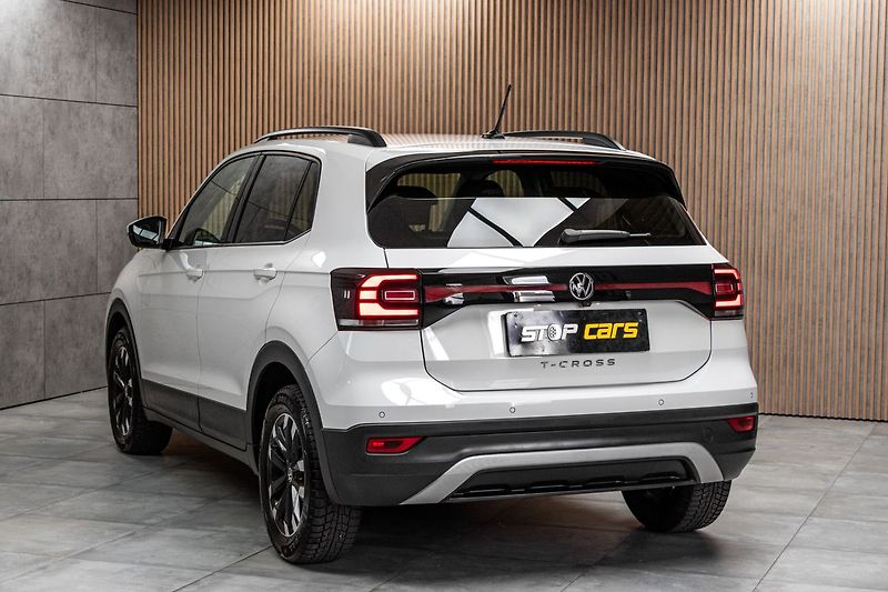 Volkswagen T-Cross 1.0 TSI 81kW KAMERA*ACC*BLIS* - fotka 4 z 38