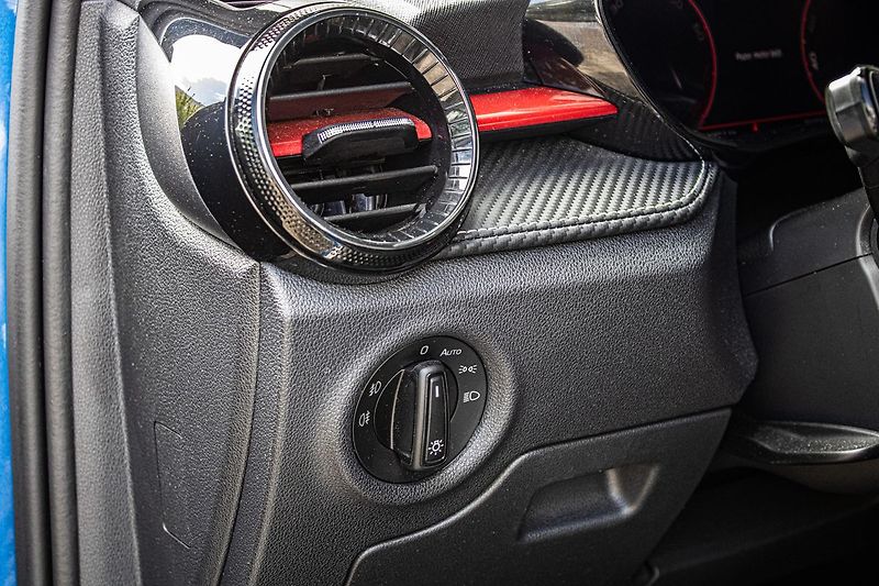 Škoda Fabia Monte Carlo - fotka 18 z 37