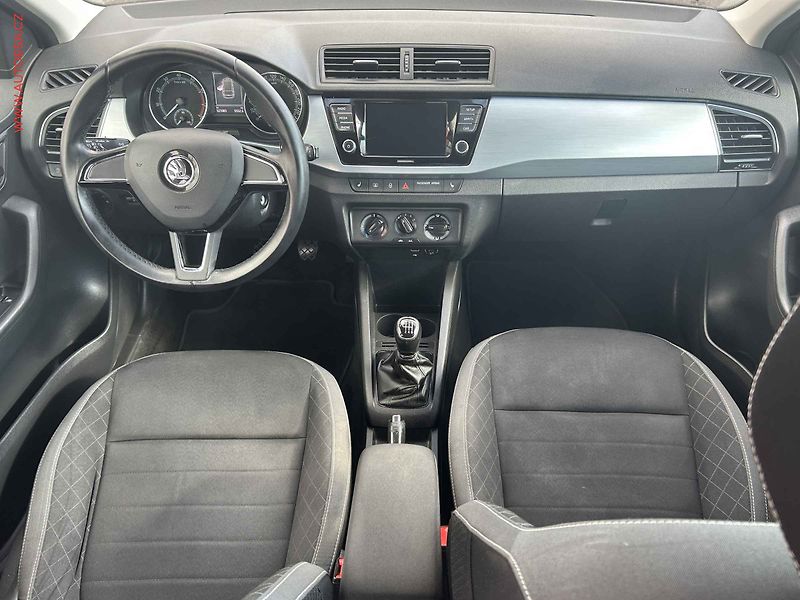 Škoda Fabia (2019) 1.0TSi, ČR, AC, ACC - fotka 8 z 15