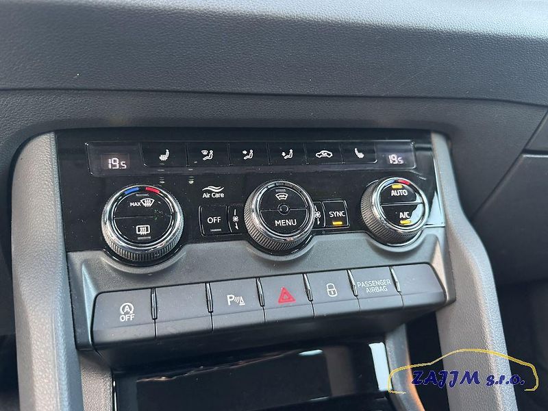 Škoda Karoq Exclusive 2.0TDI 110kw 4x4 DSG - fotka 29 z 52