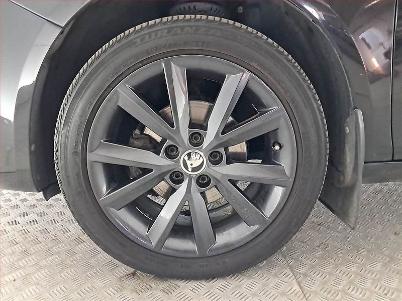 Škoda Fabia (2012) Sport 1.2 TSI, Serv.kniha - fotka 14 z 19