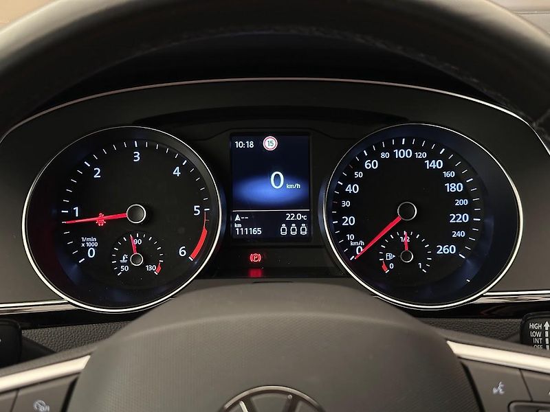 Volkswagen Passat (2021) 2.0 TDi Style Business 110 kW - fotka 15 z 26