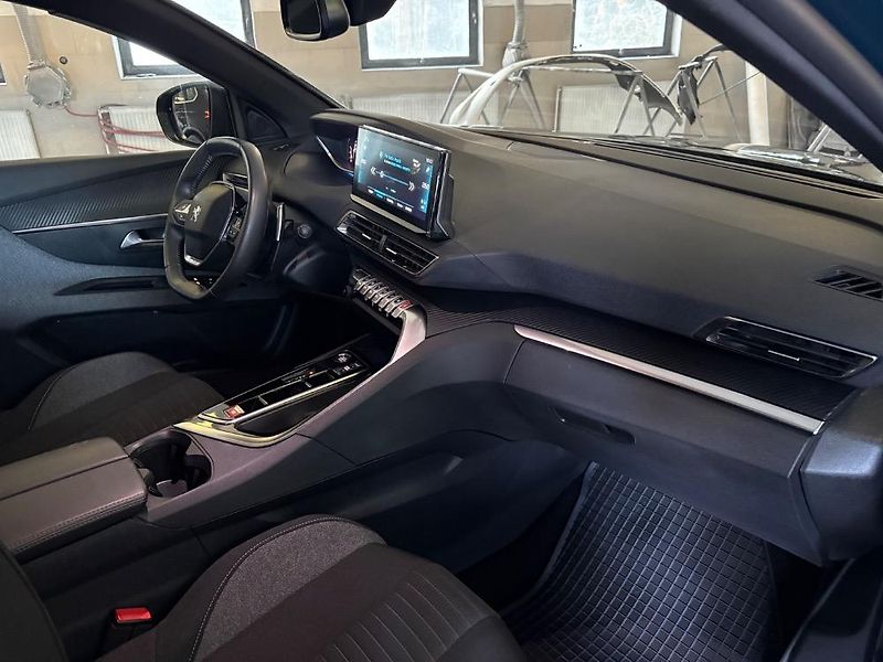 Peugeot 3008 (2023) 1,5 BLUE HDI ALLURE PACK - fotka 5 z 25