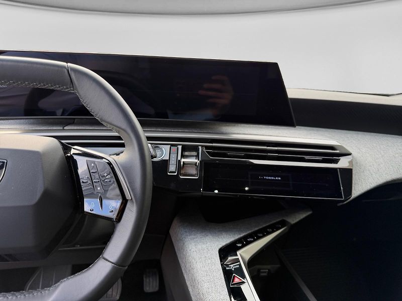 Peugeot 5008 (2026)  ALLURE Hybrid 145 e-DCS6 - fotka 11 z 15