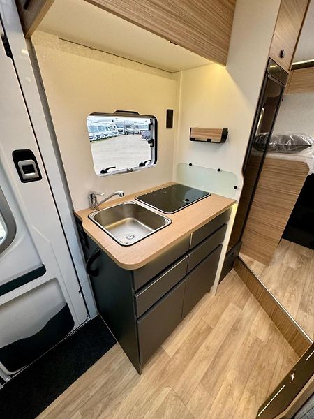 Pilote (2025) P650GJ Expression *REZERVACE* - fotka 15 z 30