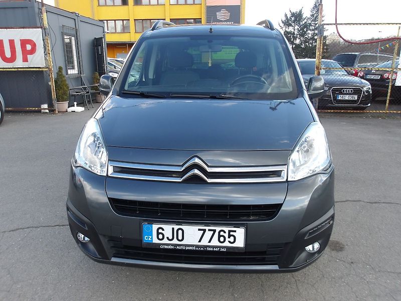 Citroën Berlingo 1,6HDi MULTISPACE 1.MAJITEL !! - fotka 9 z 32