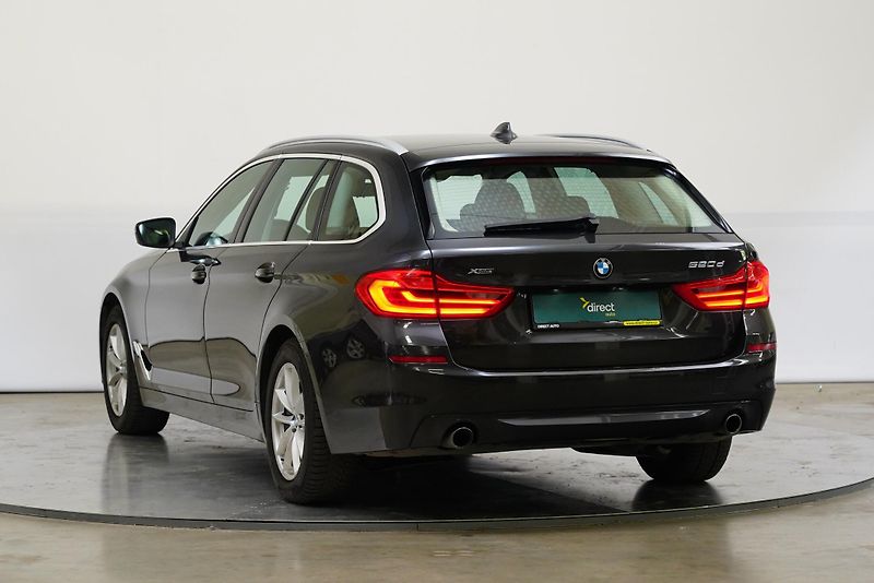 BMW Řada 5 - fotka 7 z 27