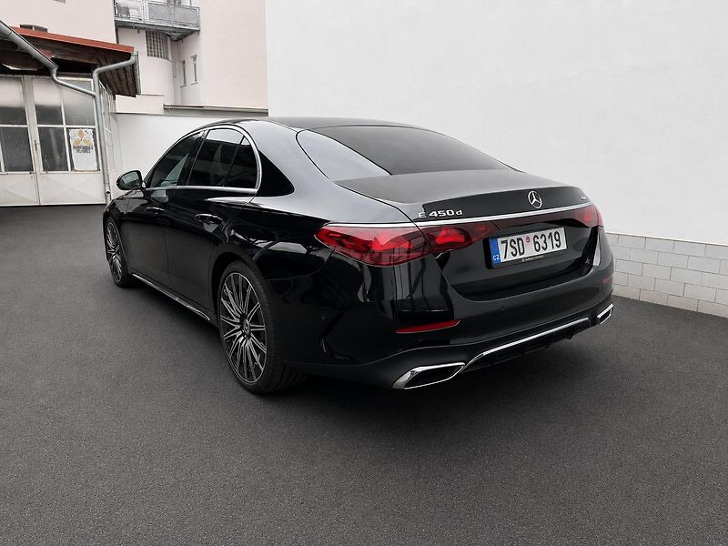 Mercedes-Benz Třídy E E450d 4Matic - fotka 4 z 10