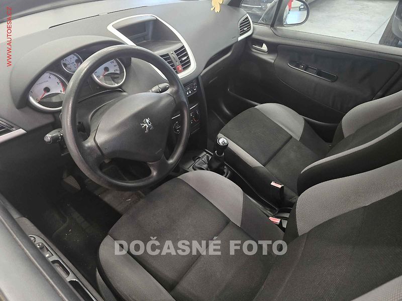 Peugeot 207 (2008) 1.6HDi, AC, STK8/28 - fotka 3 z 3