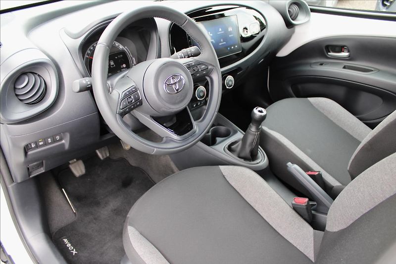 Toyota Aygo 1,0 VVT-i Comfort - fotka 12 z 31