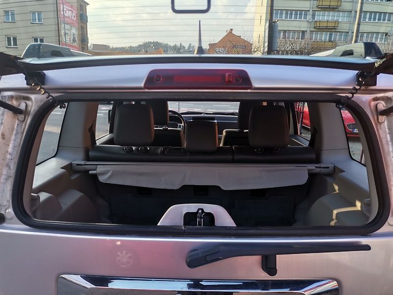Jeep Cherokee (2009) 2.8CRD 130kw AUT 4x4 Tažné ČR - fotka 25 z 31