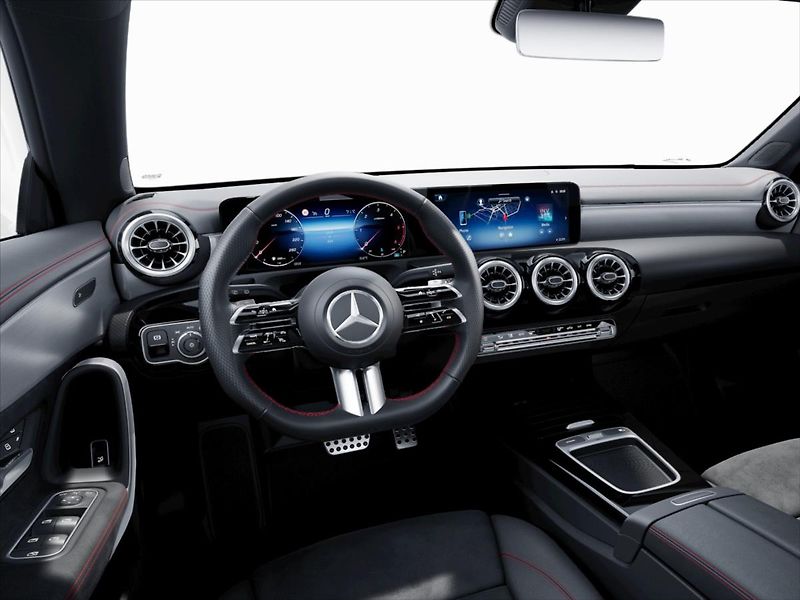 Mercedes-Benz CLA (2025) 2,0 200 d Shooting Brake AMG S - fotka 6 z 9