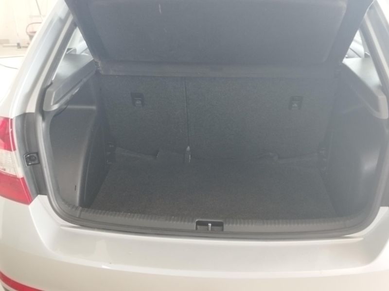 Škoda Rapid (2015) 1,6TDI,66KW,KLIMA,NOV.ROZVODY - fotka 7 z 29