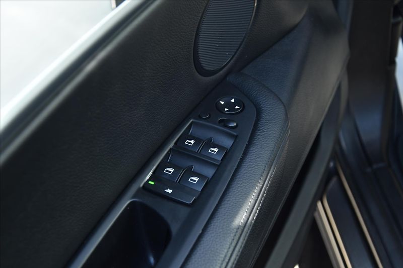 BMW X6 4.4 xDrive 408kW M. 74000KM ČR - fotka 24 z 28