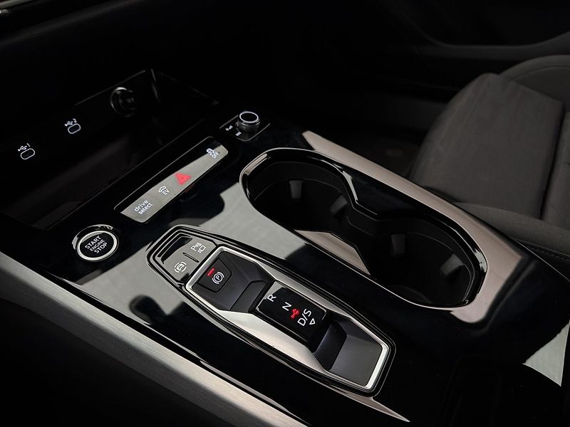 Audi A6 e-hybrid quattro 360 Matrix - fotka 21 z 29