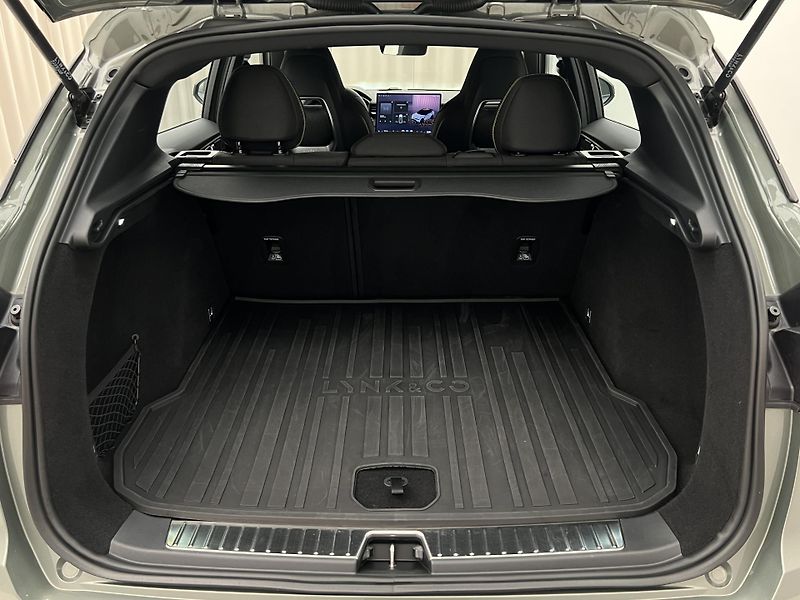 Lynk & Co 01 CORE PHEV AUT CZ 1.maj - fotka 5 z 48